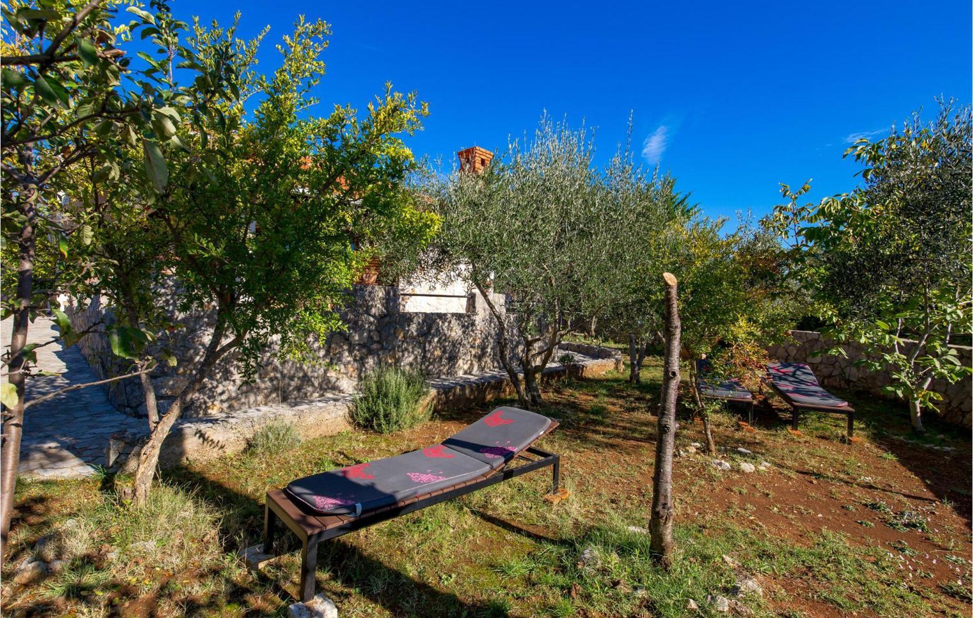 Gorgeous Home In Zgaljici With Sauna Экстерьер фото